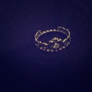 Pandora crown ring